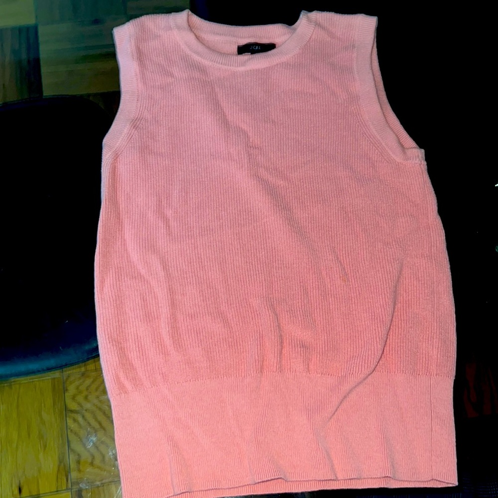 Salmon sweater shell tank, XS
